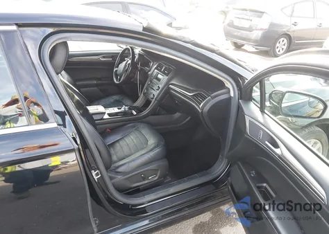 2017 Ford Fusion Hybrid Se z USA, uszkodzony, nr VIN 3FA6P0LU2HR131288